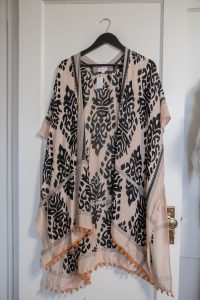 Flora Kimono: Black $34.00